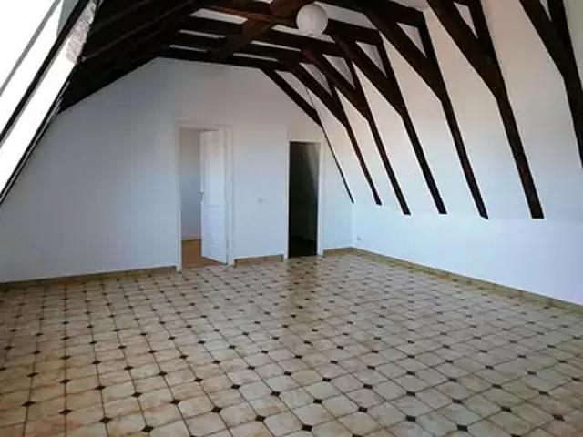 Bourges 18000 Location appartement 4 pièces t4 cave