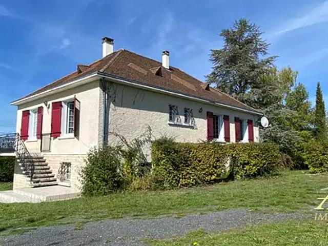 Bourdeilles 24310 Achat / Vente maison 7 pièces t7 piscine