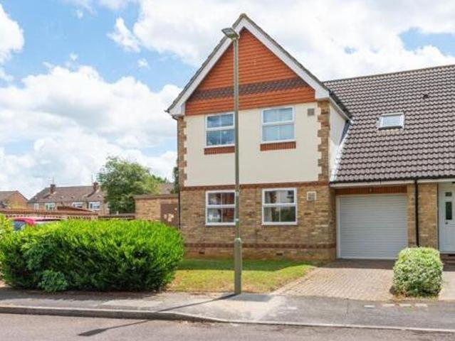 Bourlon Wood, Abingdon, 2 Bedroom Flat