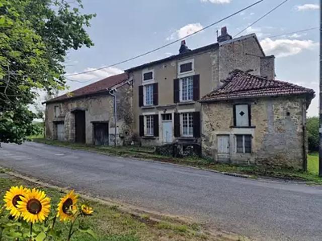 Bourmont entre Meuse et Mouzon 52150 Achat / Vente maison 5 pièces t5 jardin terrasse