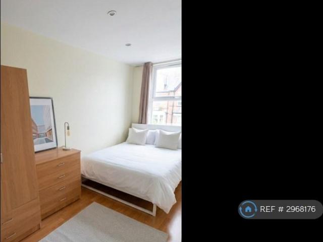 Bournevale Road, London, SW16 2 bed flat to rent £2,000 pcm £462 pw