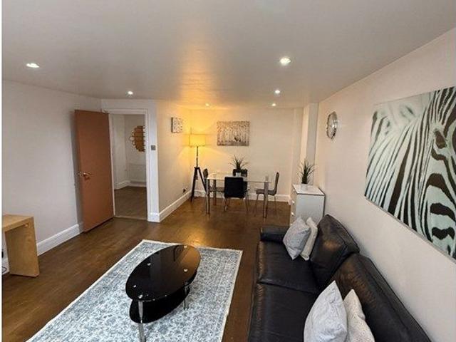 Bourne House, London NW1, 2 bed flat to rent, £3,800 pcm | PrimeLocation