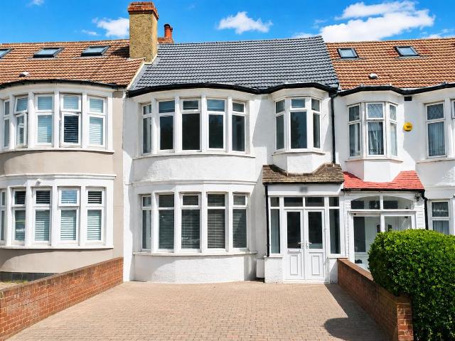Bourne Hill, Palmers Green N13, 3 bed terraced house to rent, £3,100 pcm | PrimeLocation