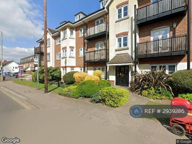 Bourne Place, Chertsey, KT16 2 bed flat to rent £1,795 pcm £414 pw