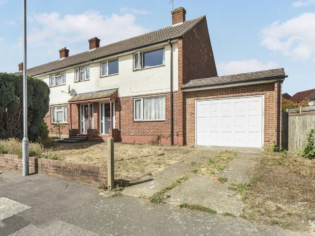 Bourne Way, Swanley BR8, 3 bed semi detached house to rent, £2,100 pcm | PrimeLocation
