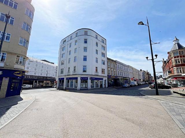 Bournemouth 1 bed flat to rent £800 pcm £185 pw