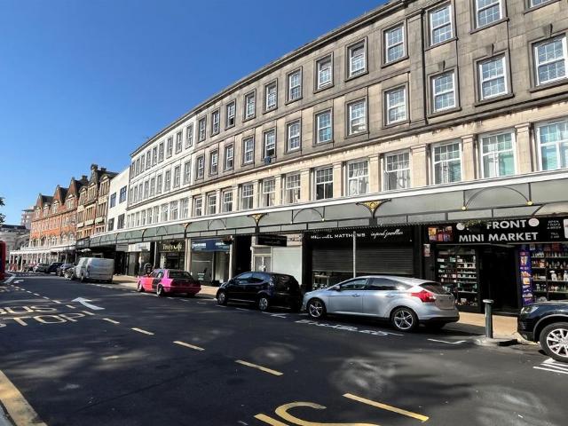 Bournemouth Centre 1 bed flat to rent £775 pcm £179 pw