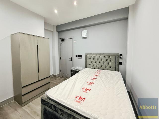 Bournemouth Park Road, Southend On Sea SS2, 1 bed flat to rent, £850 pcm | PrimeLocation
