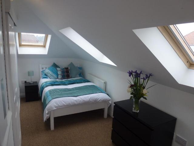 Bournemouth Road, Parkstone, Poole. 1 bed in a house share to rent £600 pcm £138 pw