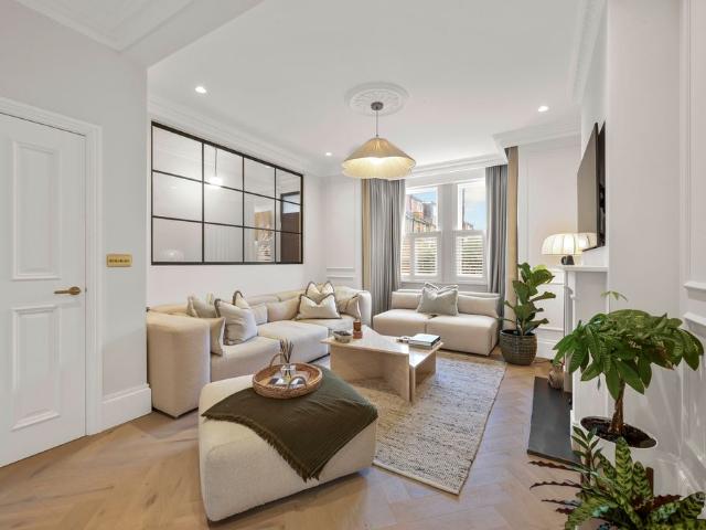 Bournemouth Road SW19, 4 bed property to rent, £6,750 pcm | PrimeLocation