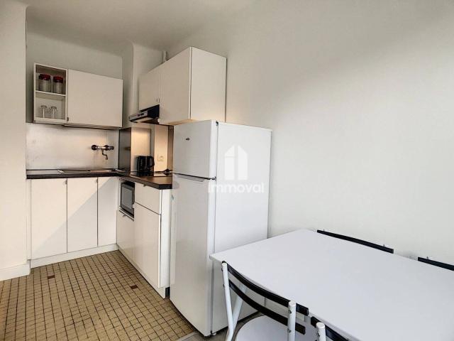 BOURSE STUDIA MEUBLE 29.48m²