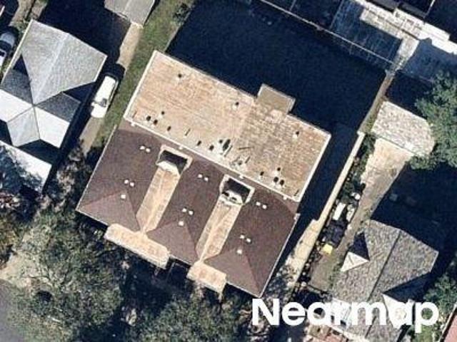 Bourton St Apt 1b