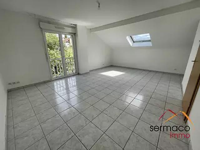 Bousbach 57460 Location appartement 4 pièces t4 au dernier étage