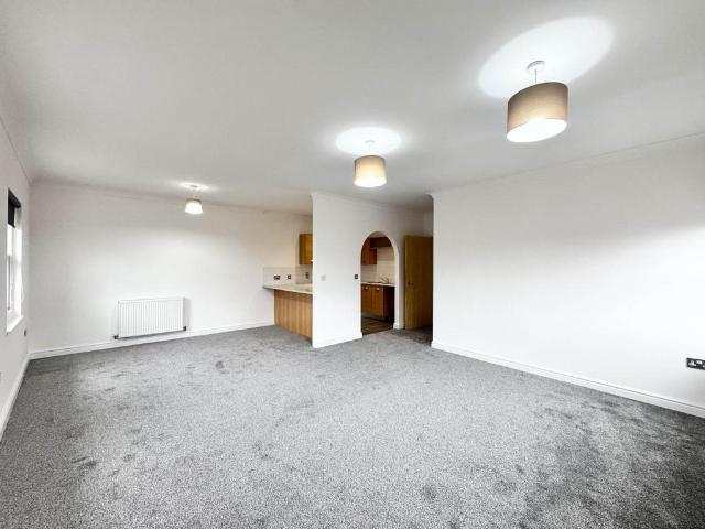 Bovey Court, St Austins Lane, Warrington 2 bed apartment to rent £950 pcm £219 pw