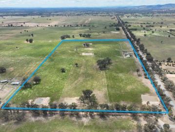 Bovicton Park Well Equipped Horse Property
