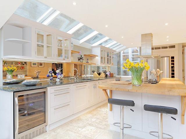 Bovingdon Road, Fulham SW6, 5 bed terraced house to rent, £11,917 pcm | PrimeLocation