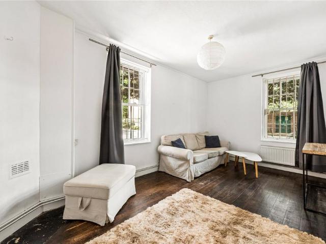 Bowyer House, Whitmore Estate. 1 bed apartment to rent £2,250 pcm £519 pw