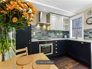 Bow Common Lane, London E3, 1 bed terraced house to rent, £2,490 pcm | PrimeLocation