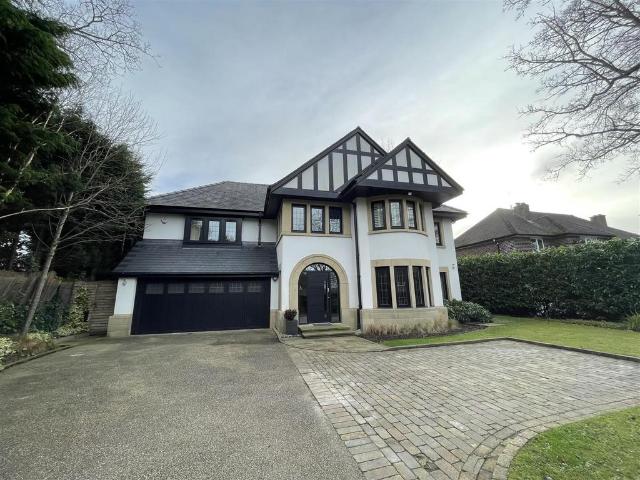 Bow Green Road, Bowdon, Altrincham 6 bed detached house to rent £15,000 pcm £3,462 pw