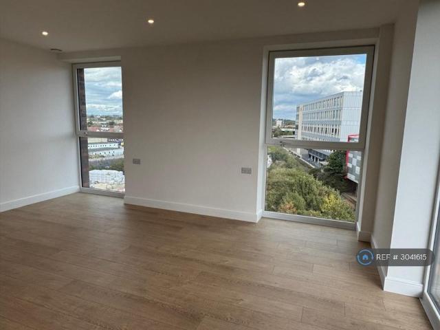 Bow House, Wembley, HA0 1 bed flat to rent £1,995 pcm £460 pw