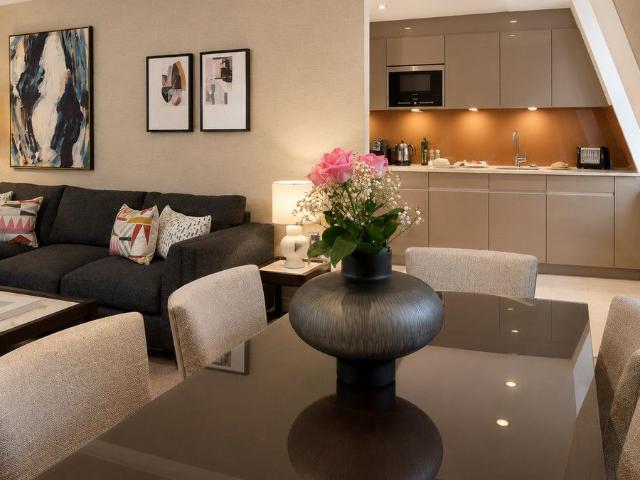 Bow Lane, London EC4M, 2 bed flat to rent, £7,367 pcm | PrimeLocation