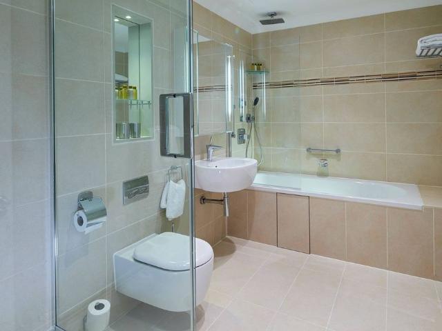 Bow Lane, St Pauls, London EC4M, 2 bed flat to rent, £8,233 pcm | PrimeLocation