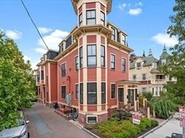Bow Street Pl Apt,somerville, Condo For Sale