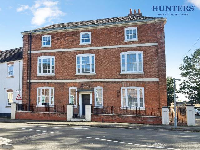 Bow Street, Rugeley WS15, 2 bed flat to rent, £825 pcm | PrimeLocation