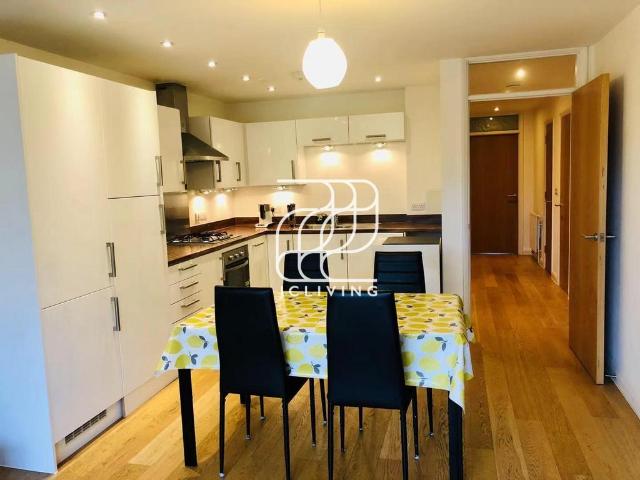 Bow Road, London 2 bed flat to rent £2,817 pcm £650 pw