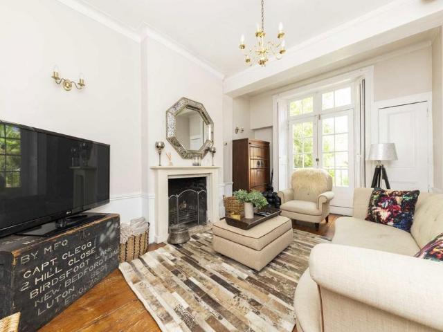 Bow Road, London E3 5 bed terraced house to rent £5,500 pcm £1,269 pw