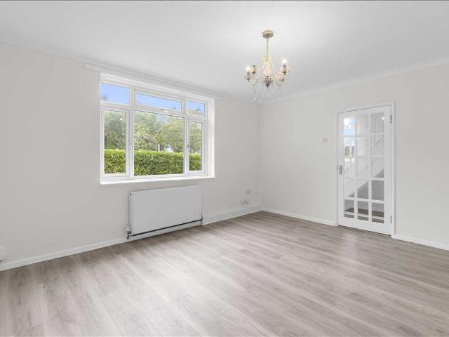 Bowen Drive, Dulwich SE21, 3 bed semi detached house to rent, £2,850 pcm | PrimeLocation