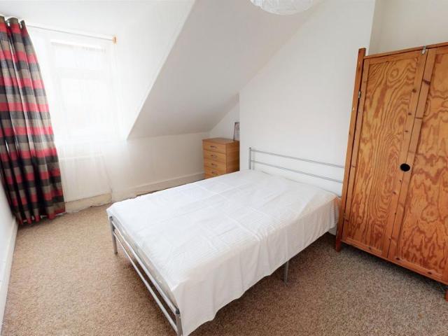 Bowes Park 1 bed in a house share to rent £690 pcm £159 pw
