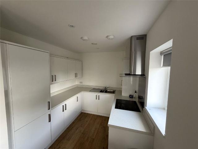 Bowes Road N11, 2 bed flat to rent, £2,150 pcm | PrimeLocation