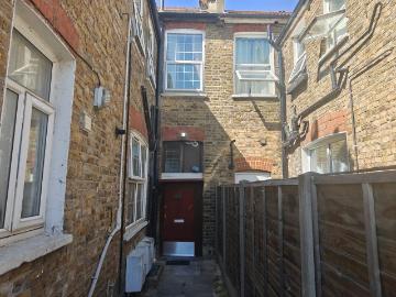 Bowes Road, London, London N13, 2 bed terraced house to rent, £1,850 pcm | PrimeLocation