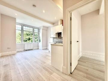 Bowes Road, Palmers Green, London N13, 1 bed flat to rent, £1,500 pcm | PrimeLocation