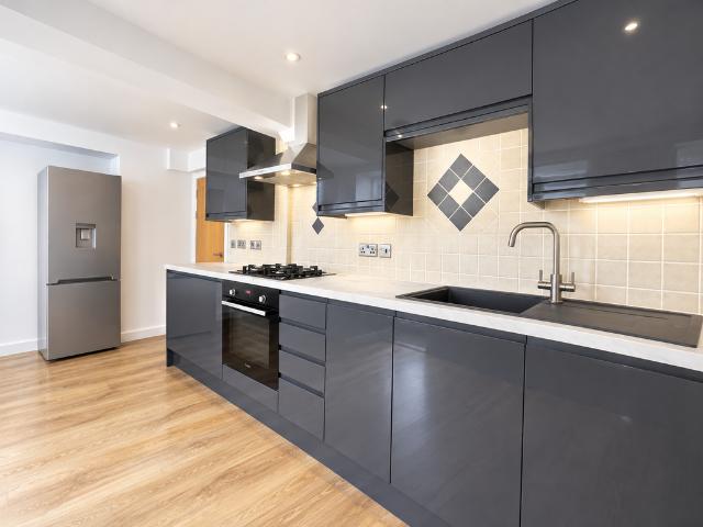 Bower Terrace, Maidstone, ME16 House share to rent £650 pcm £150 pw