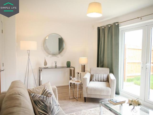 Bower Fold, Blackburn, BB2 3 bed terraced house to rent £1,145 pcm £264 pw