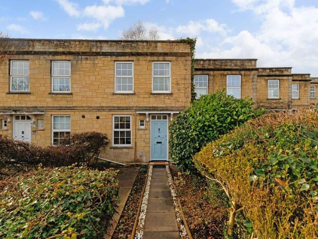 Bower Gardens, Salisbury SP1, 3 bed flat to rent, £1,450 pcm | PrimeLocation