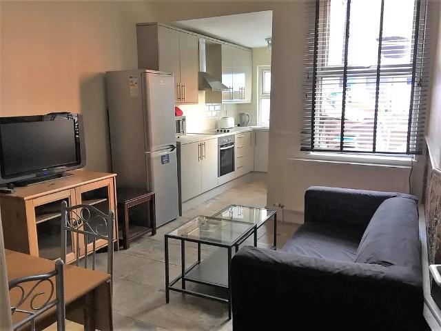 Bower Road, Sheffield S10 4 bed terraced house to rent £1,543 pcm £356 pw