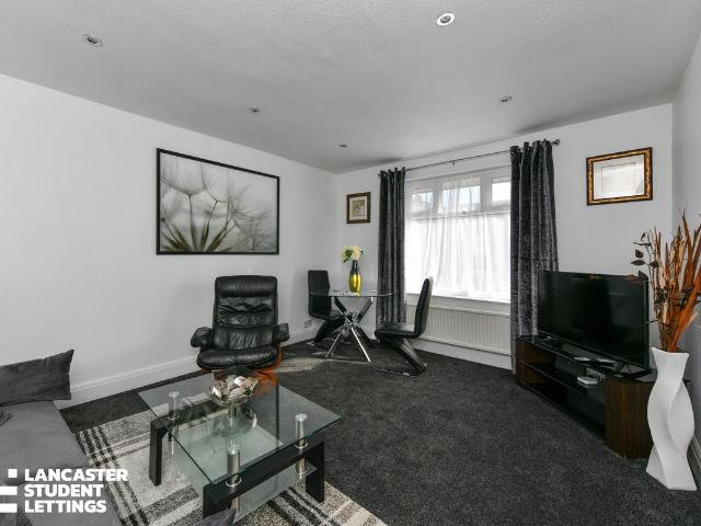 Bowerham Road, Lancaster LA1, 1 bed flat to rent, £1,300 pcm | PrimeLocation