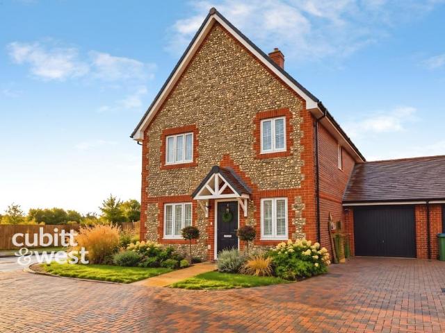 Boweries Road Eastergate PO20 4 bed detached house to rent £2,250 pcm £519 pw