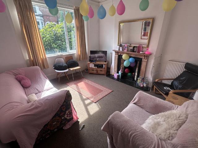 Bowers Avenue, Nottingham. 5 bed terraced house to rent £2,200 pcm £508 pw