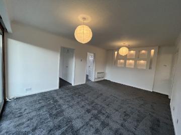 Bowfell Court, Coventry CV5, 2 bed flat to rent, £975 pcm | PrimeLocation