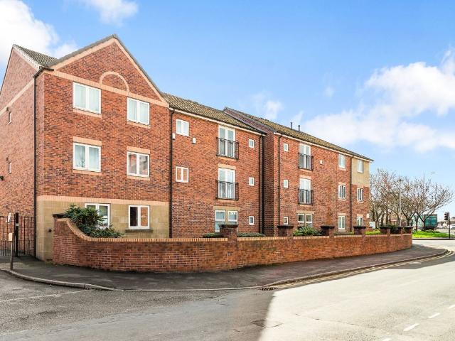 Bowling Court, Wakefield WF2, 2 bed flat to rent, £850 pcm | PrimeLocation