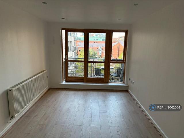 Bowman Lane, Leeds, LS10 2 bed flat to rent £1,450 pcm £335 pw