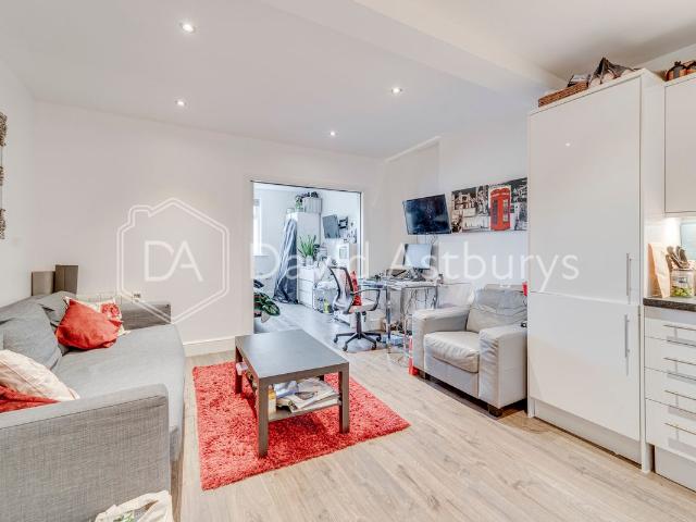 Bowmans Mews, Holloway, London N7, 1 bed flat to rent, £1,700 pcm | PrimeLocation