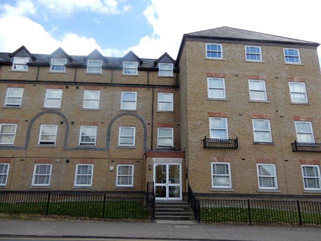 Bowsher Court, Ware, Herts SG12, 1 bed flat to rent, £1,200 pcm | PrimeLocation