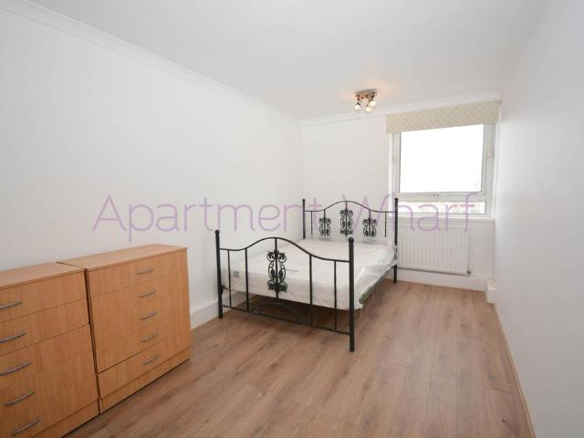 Bowsprit Point, London, E14 1 bed in a flat share to rent £1,040 pcm £240 pw