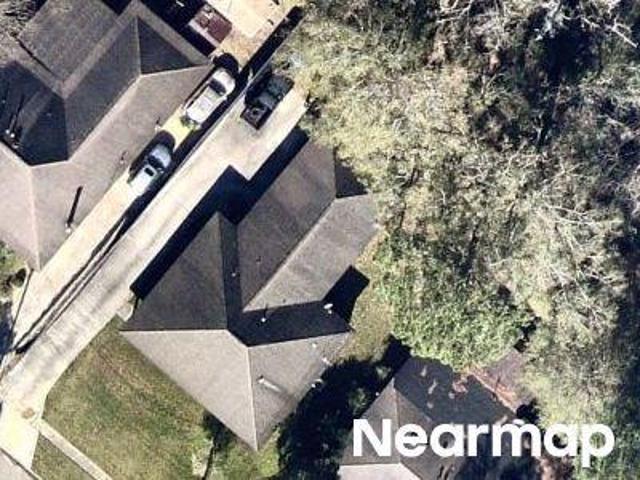 Boxwood Dr