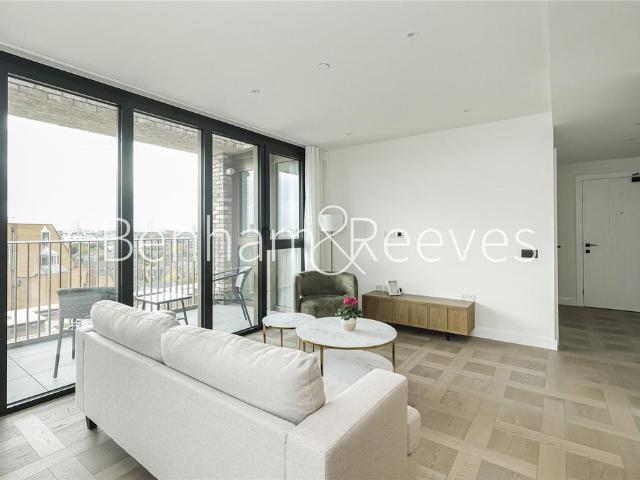 Boxwood Gardens, London, E1W 2 bed property to rent £4,200 pcm £969 pw